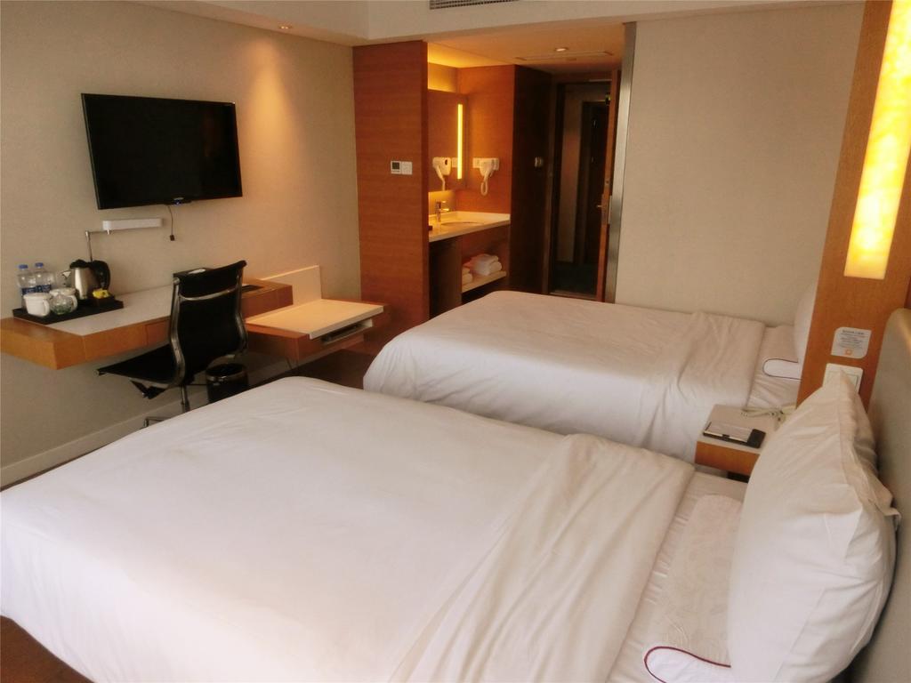 Ji Hotel Guangzhou Zhujiang New Town חדר תמונה