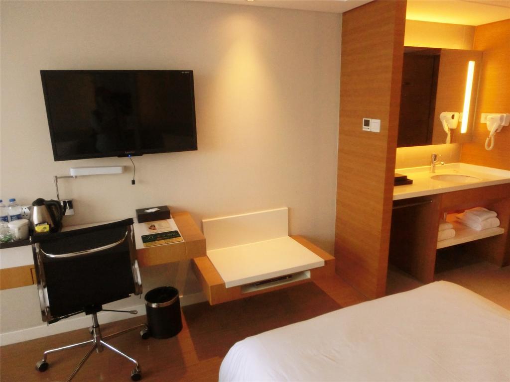 Ji Hotel Guangzhou Zhujiang New Town חדר תמונה