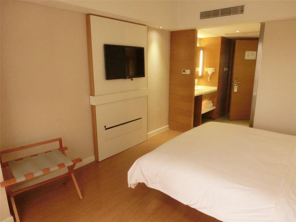 Ji Hotel Guangzhou Zhujiang New Town חדר תמונה
