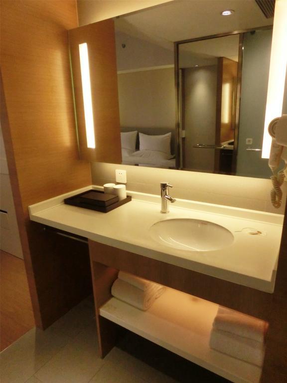 Ji Hotel Guangzhou Zhujiang New Town חדר תמונה