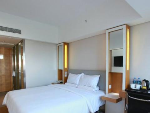 Ji Hotel Guangzhou Zhujiang New Town מראה חיצוני תמונה